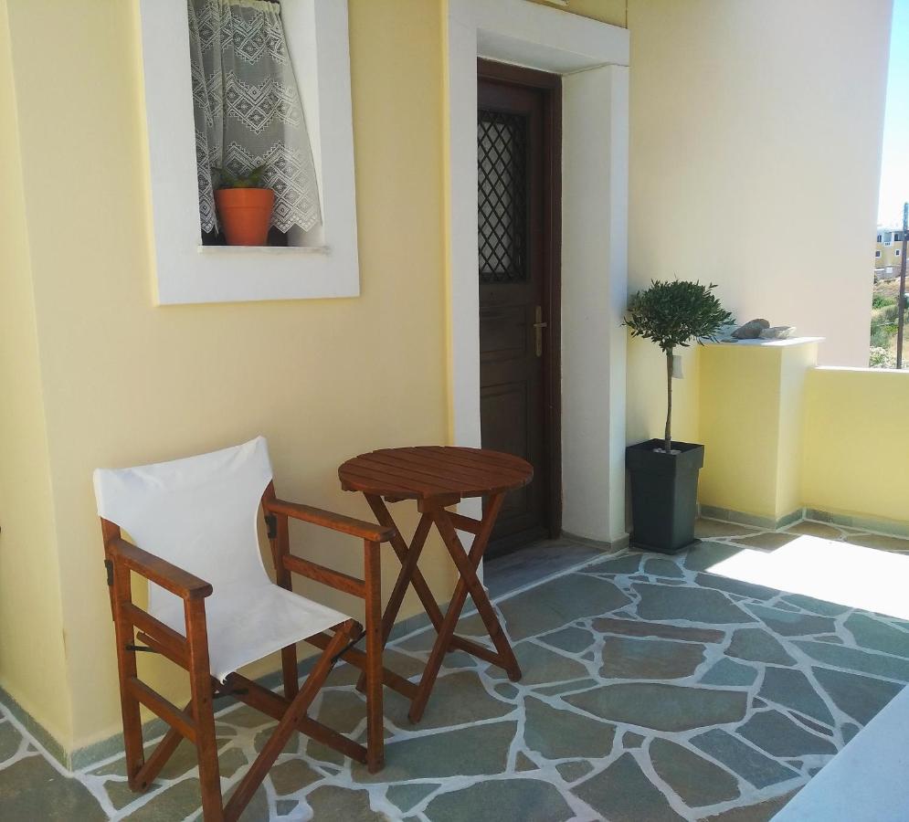 Theodorou Hotel Azolimnos Syros Exterior photo