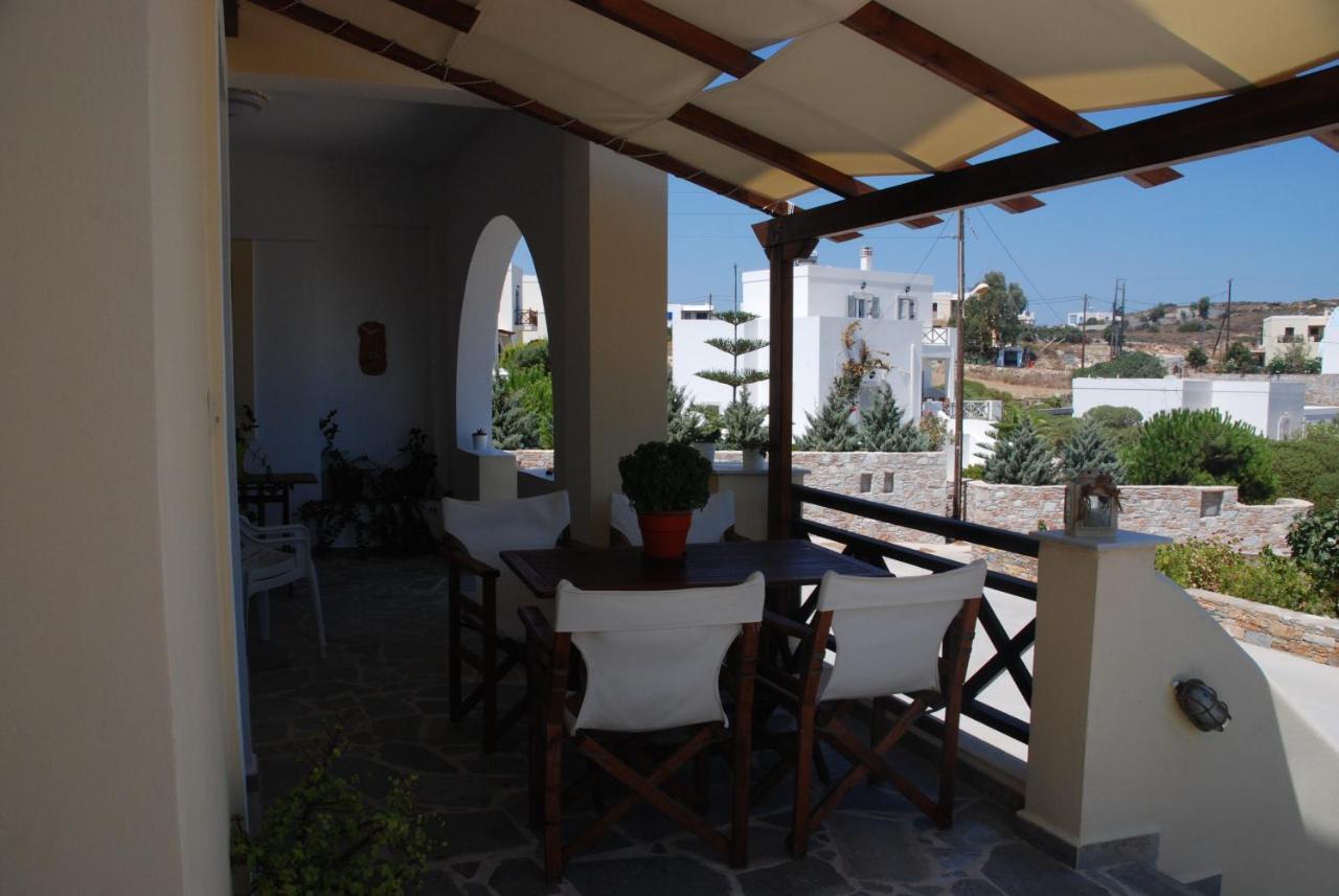 Theodorou Hotel Azolimnos Syros Room photo