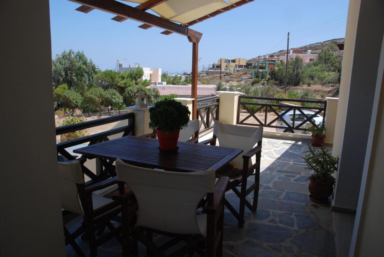 Theodorou Hotel Azolimnos Syros Exterior photo