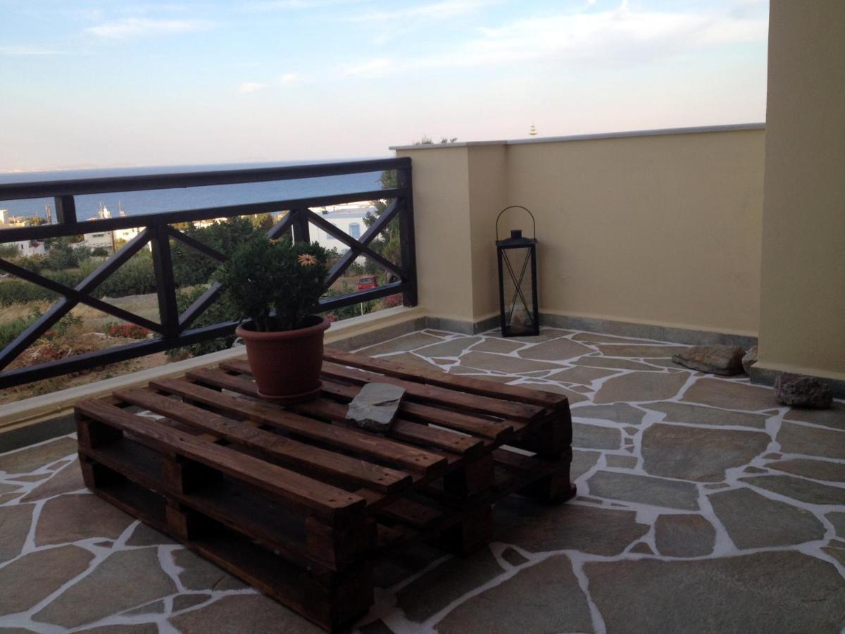 Theodorou Hotel Azolimnos Syros Room photo