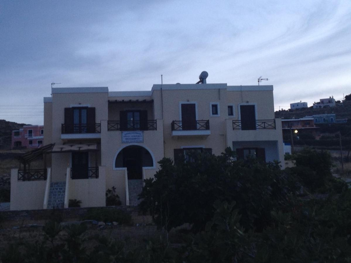 Theodorou Hotel Azolimnos Syros Exterior photo