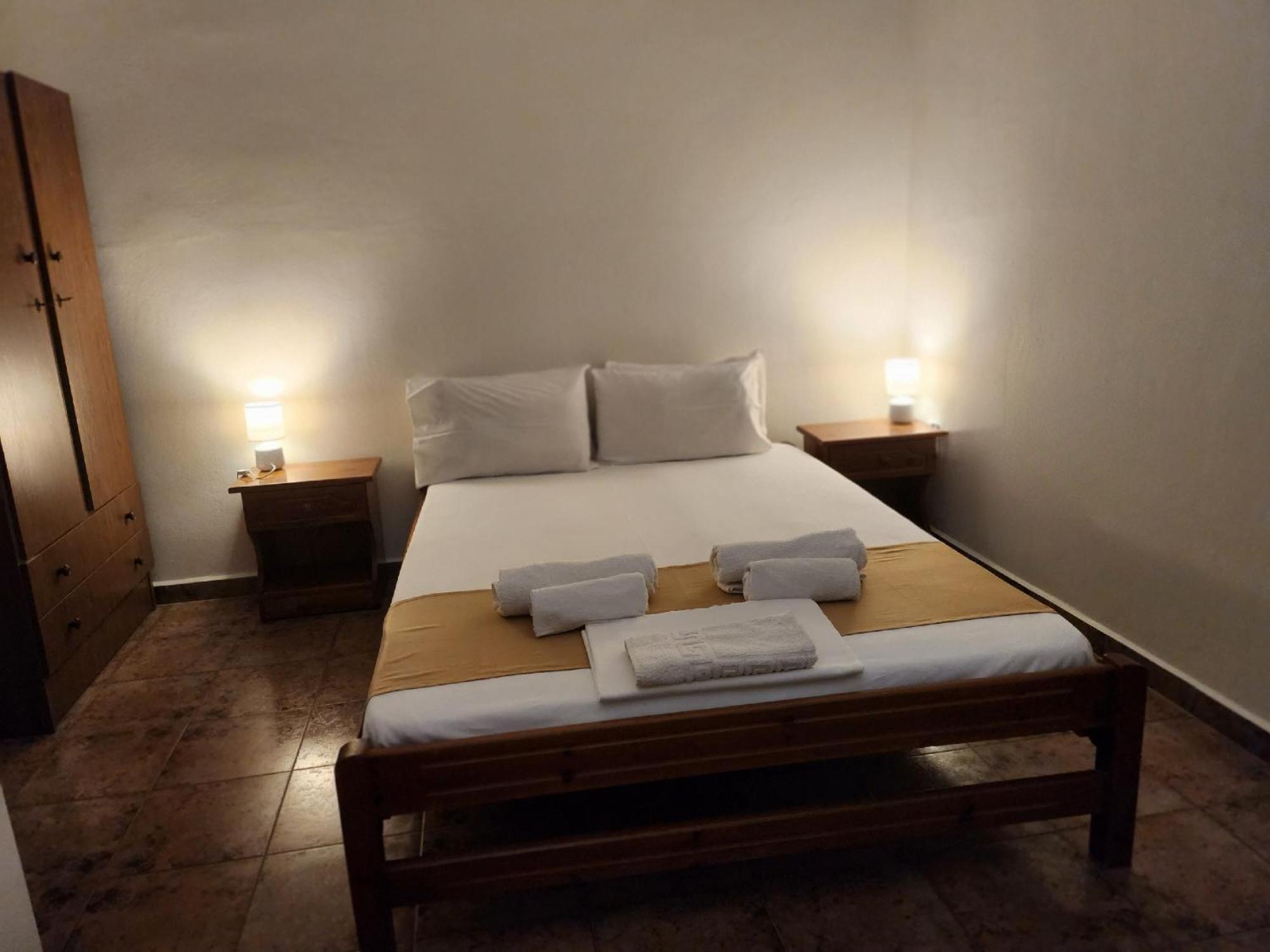 Theodorou Hotel Azolimnos Syros Exterior photo