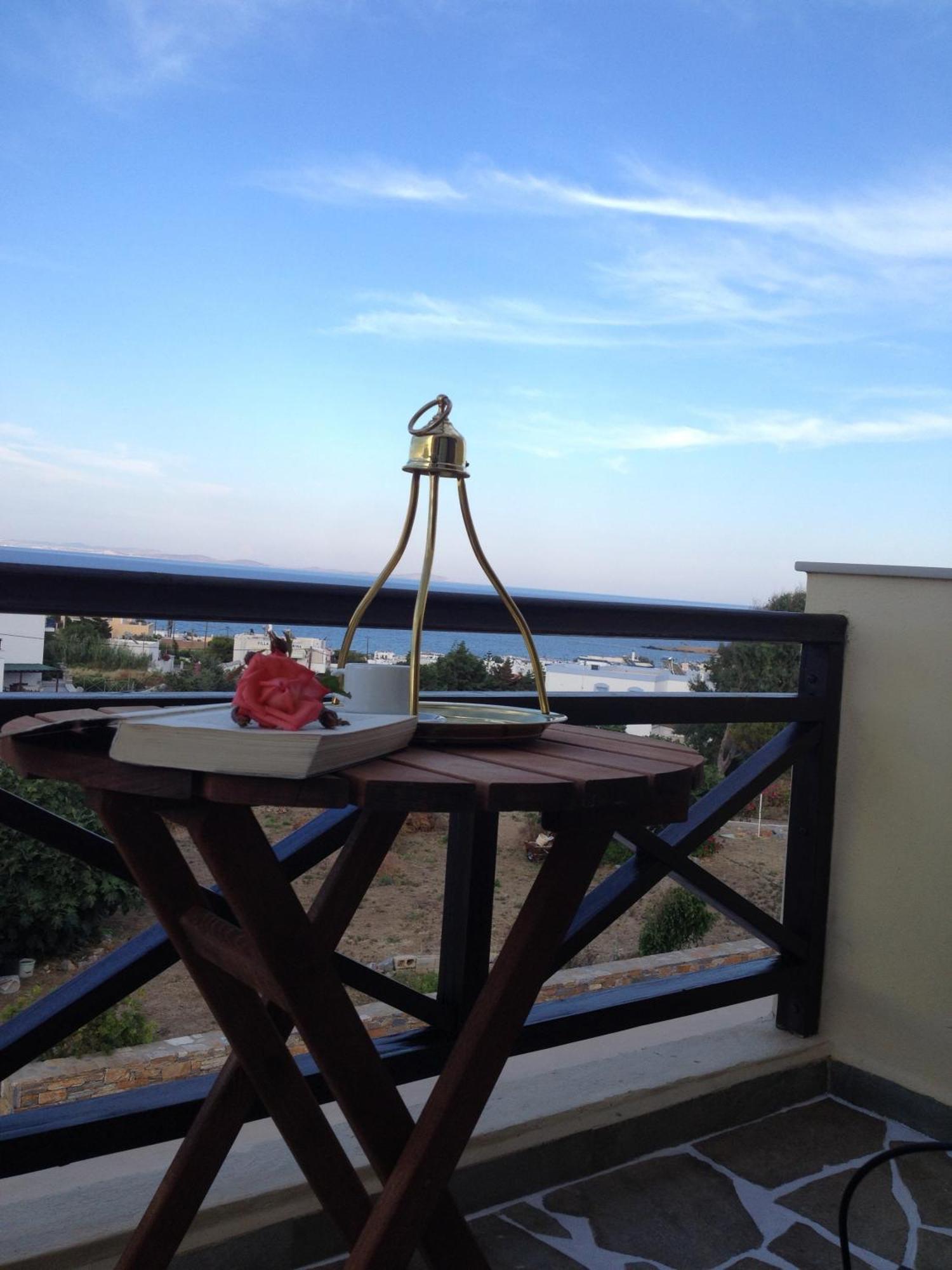 Theodorou Hotel Azolimnos Syros Room photo