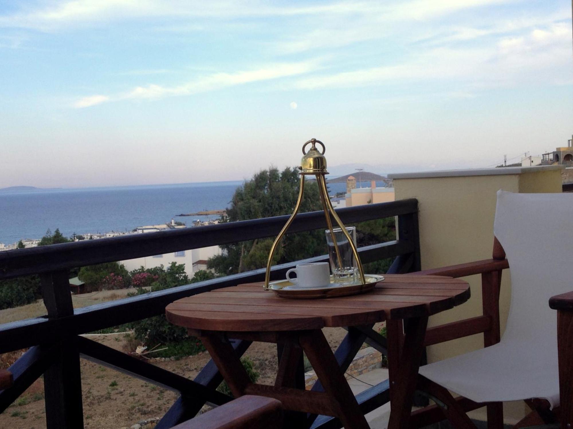 Theodorou Hotel Azolimnos Syros Exterior photo