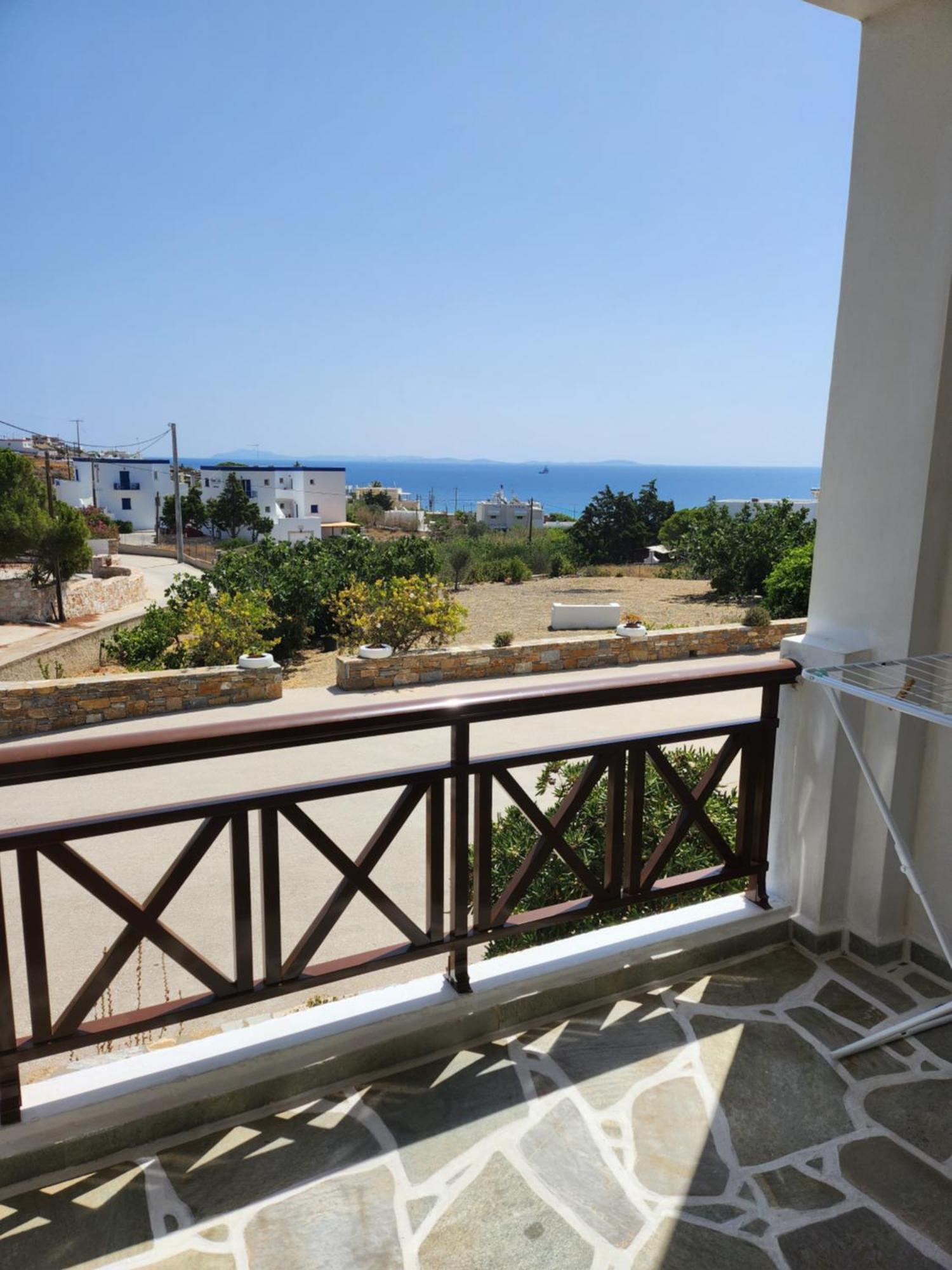 Theodorou Hotel Azolimnos Syros Room photo